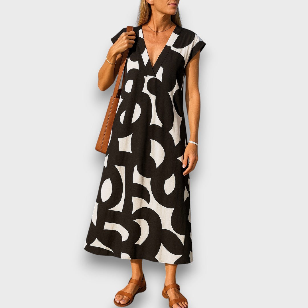 Avery – Lightweight Dress with V-Neckline