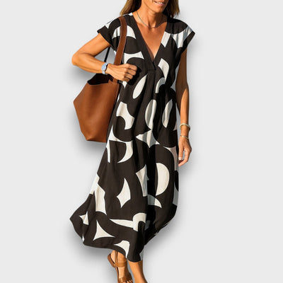 Avery – Lightweight Dress with V-Neckline