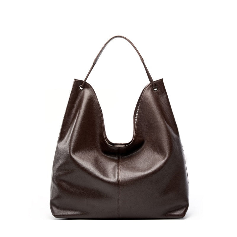 Nóvia | Minimalist Leather Tote Bag