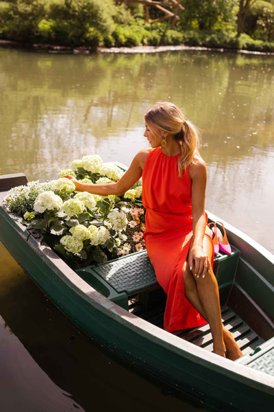 LEONIE™ | The Elegant Midi Dress