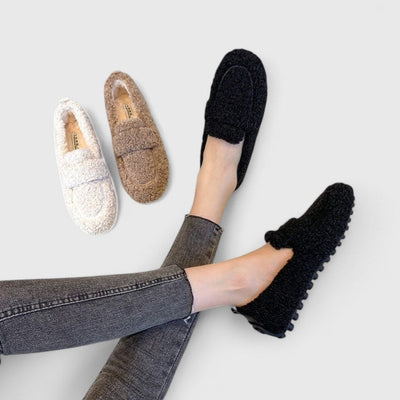 Chloe™ | Warm Slipper with Elegant Design