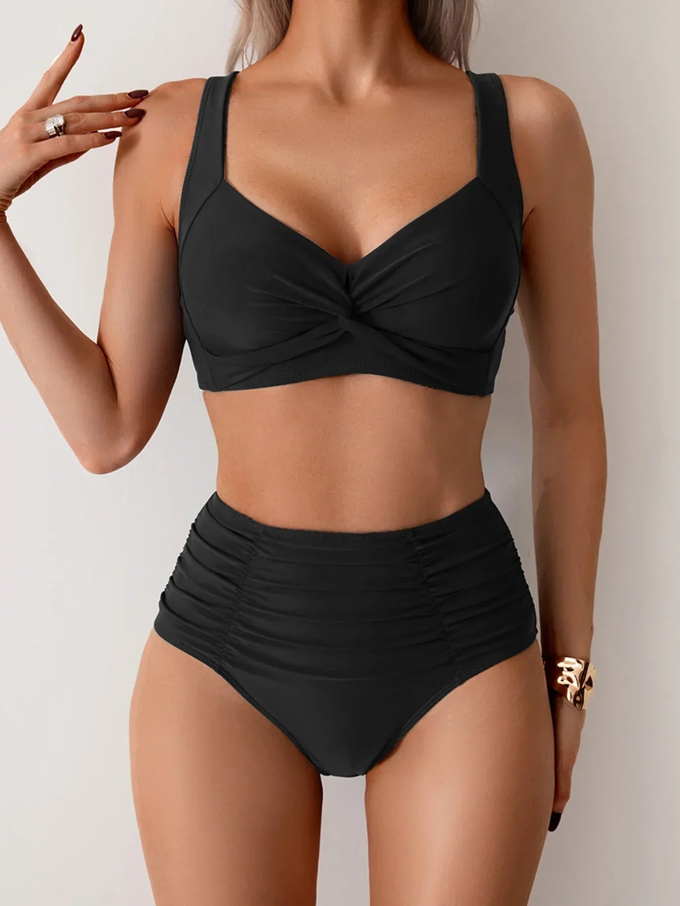 Nolwenn | Ruffled Bandeau Bikini
