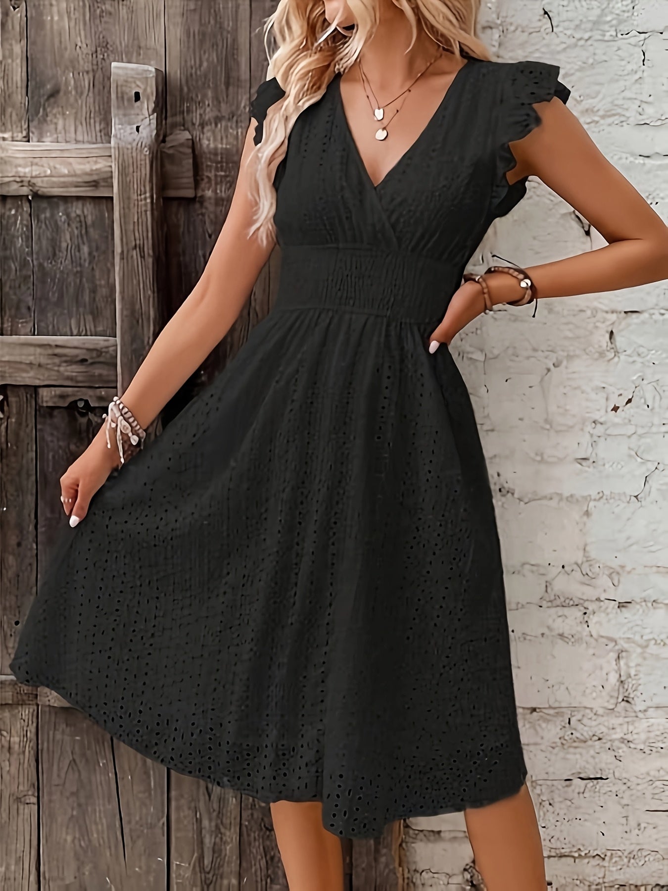 Elora – Elegant Lightweight Dress for Summer