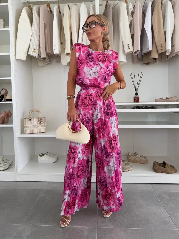 Loretta Elegant Two-Piece Set with a Flowing Cut