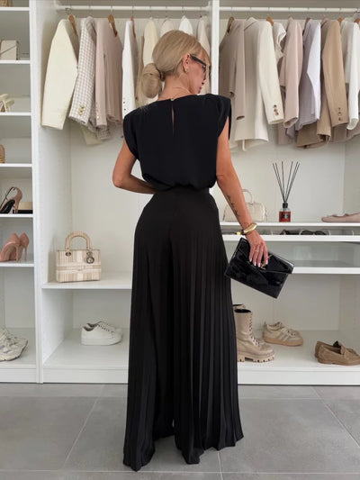 Loretta™ | Elegant Two-Piece Set with a Flowing Cut